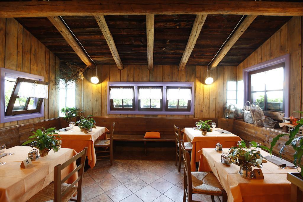 Hotel Spera Strigno ภายนอก รูปภาพ